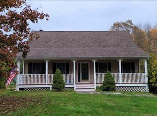 18 Howell St, Pine Bush, NY 12566