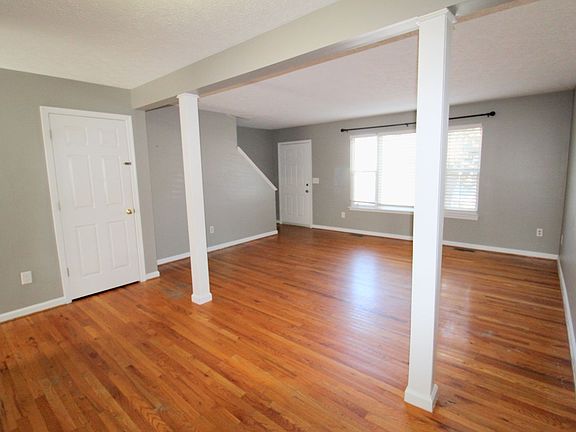 4th image of 2358 Breckenridge Ct