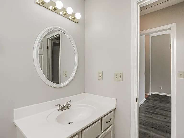7234 Fox Creek Dr — Photo 15