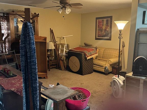 3rd image of 10060 Penrith Dr
