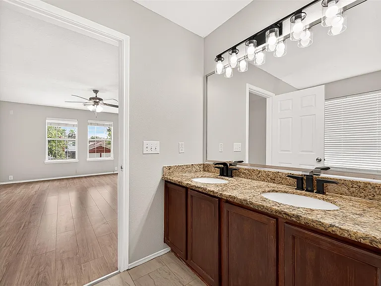 15007 Sugar Sands Dr — Photo 45