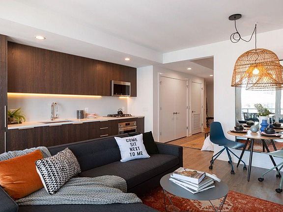 2nd image of 1143 N Wells St #1412