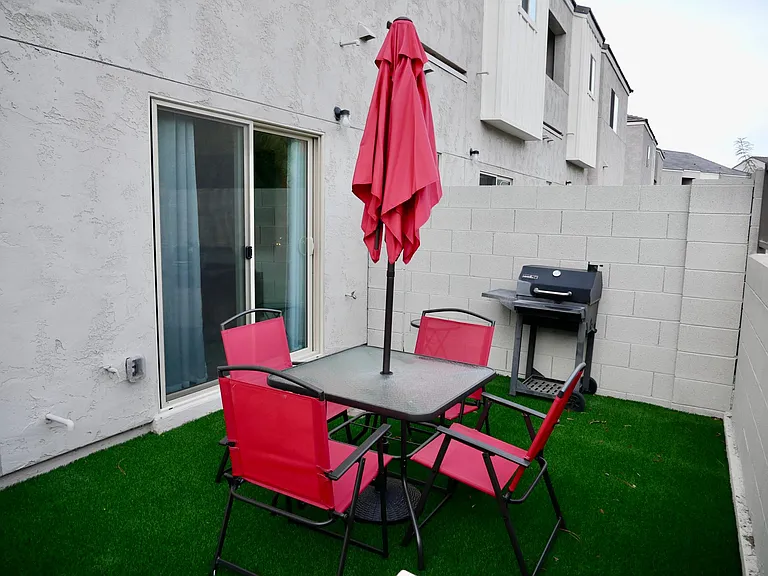 2224 W Harmont Dr — Photo 11