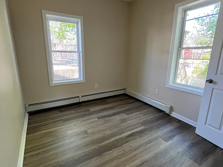 412 S Main St #1 — Photo 7