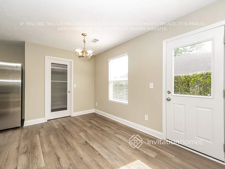 5439 Middlebury Dr — Photo 6