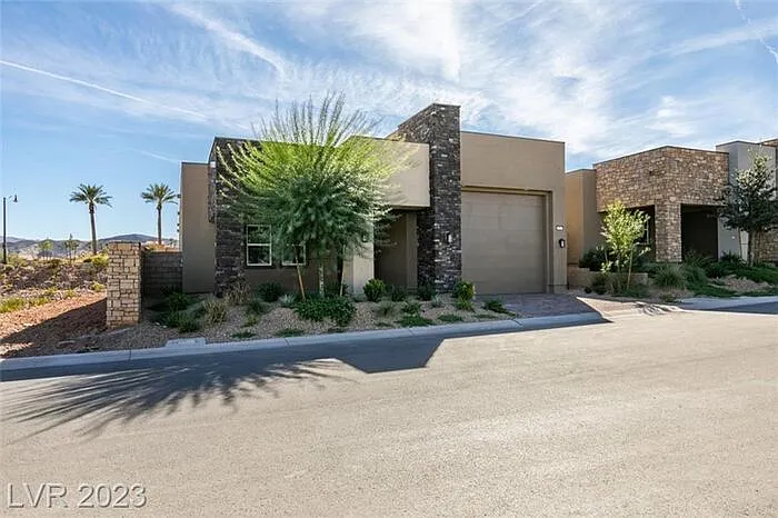 37 Charlotte Ridge Pl — Photo 1