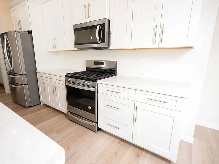 245 Hollyhock Dr — Photo 15