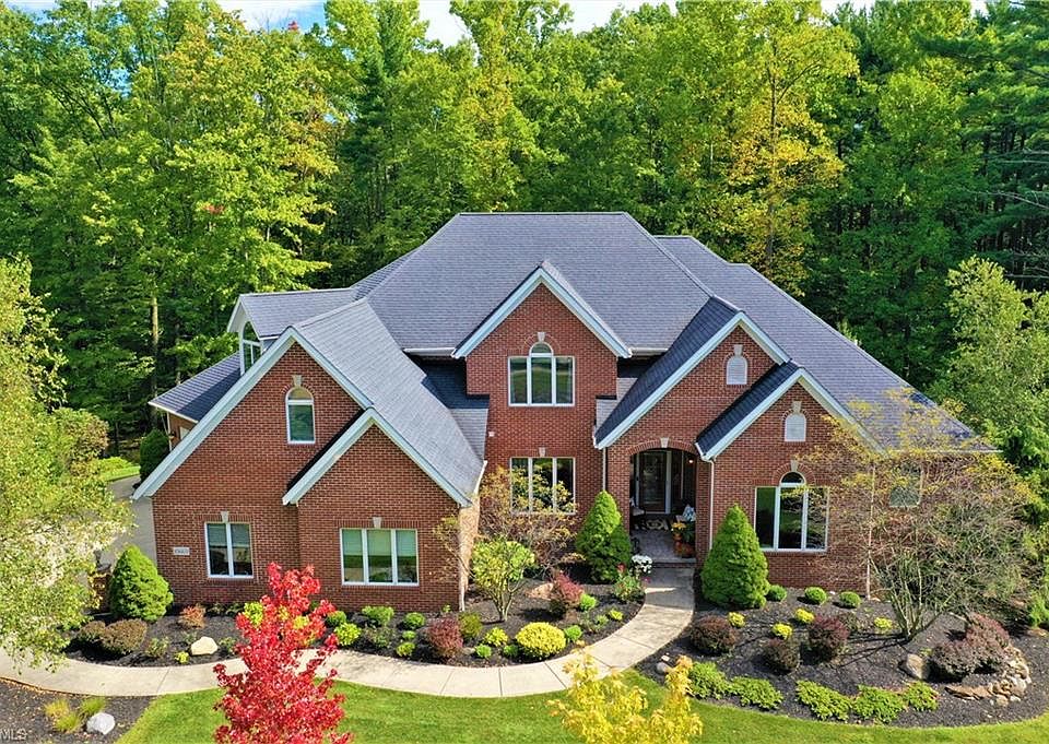 1st image of 10663 Springhill Dr