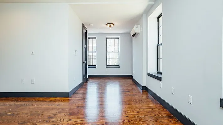 Rented by Nooklyn NYC LLC | media 12