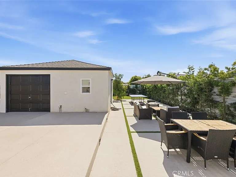 16914 S Hobart Blvd — Photo 32