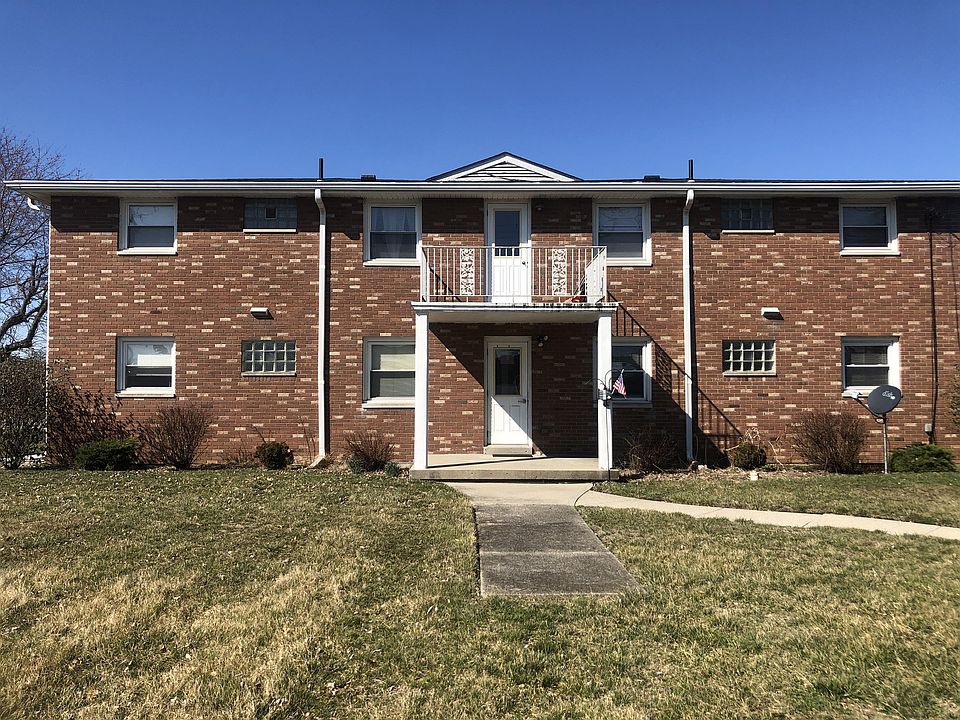 2nd image of 4740 Holiday Dr #1