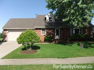 208 Arrowhead Dr, Minooka, IL