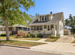 364 W 21st St, Holland, MI 49423