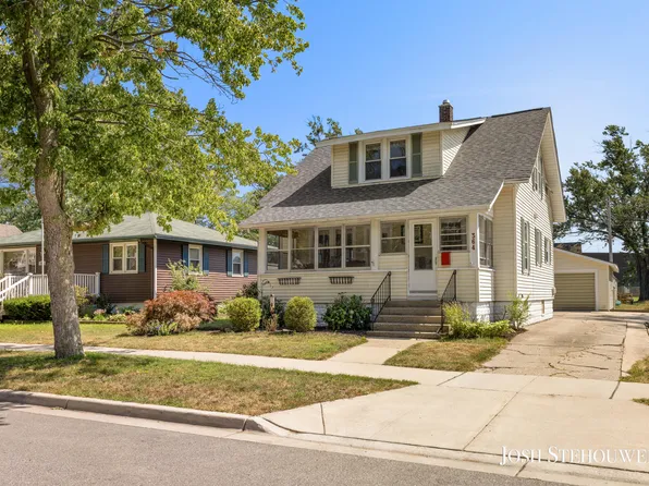 364 W 21st St, Holland, MI 49423