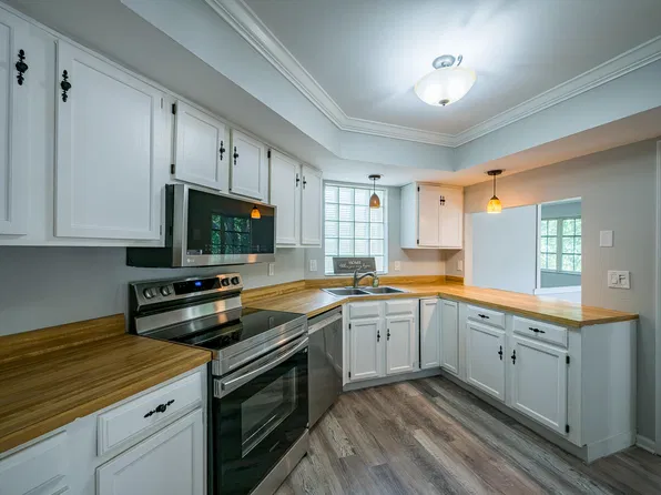 4300 Hazel Avenue #D, Palm Beach Gardens, FL 33410