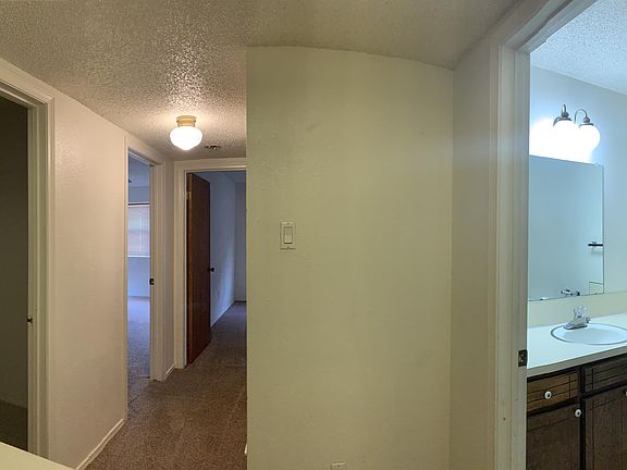 5th image of 311 Innsdale Ter APT C
