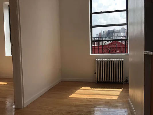 Rented by Michael Palmieri, LREB | media 21