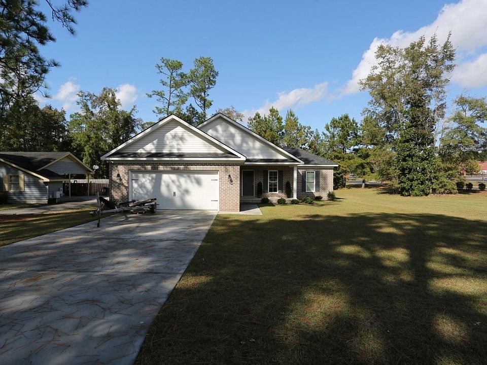1st image of 302 Debbie Dr