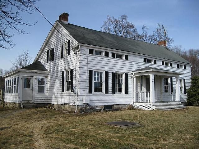 2nd image of 499 Springtown Rd