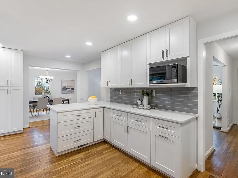 6222 Beachway Dr — Photo 31
