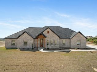 2030 Eagles Ridge Dr, Weatherford, TX 76087