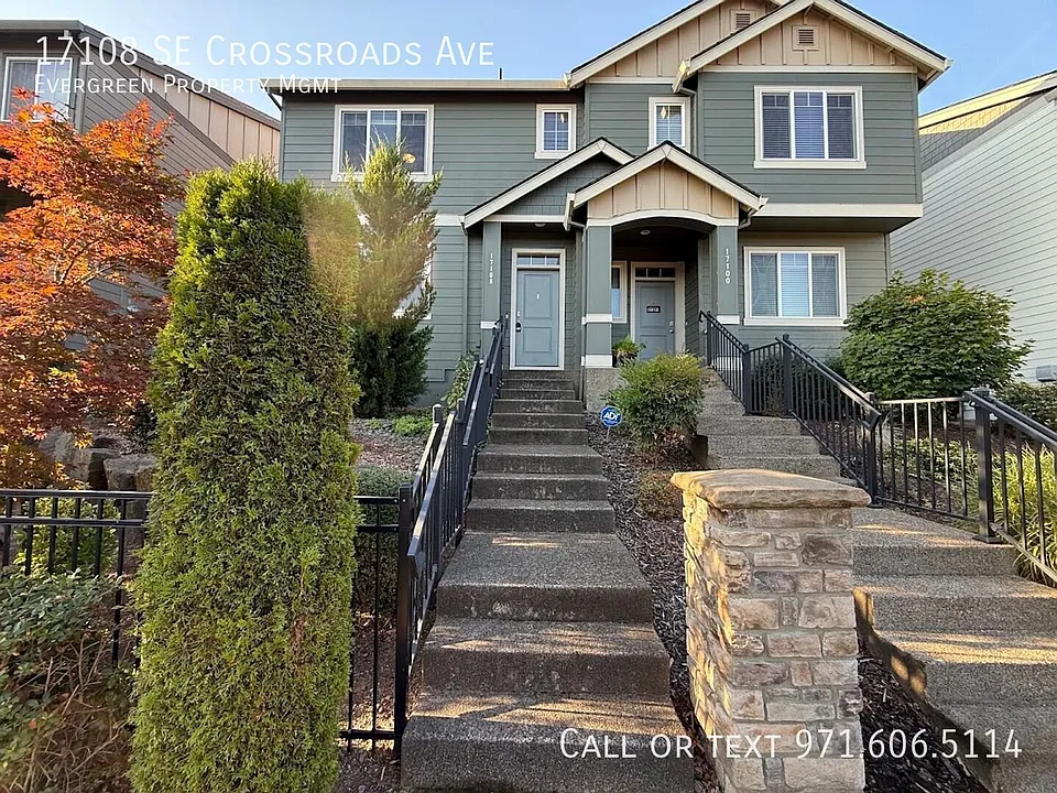 17108 SE Crossroads Ave