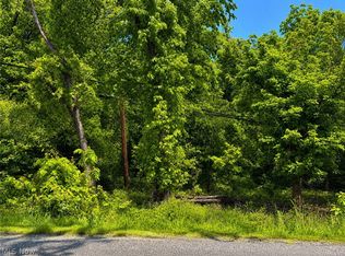 Sunset Dr, Bridgeport, OH 43912