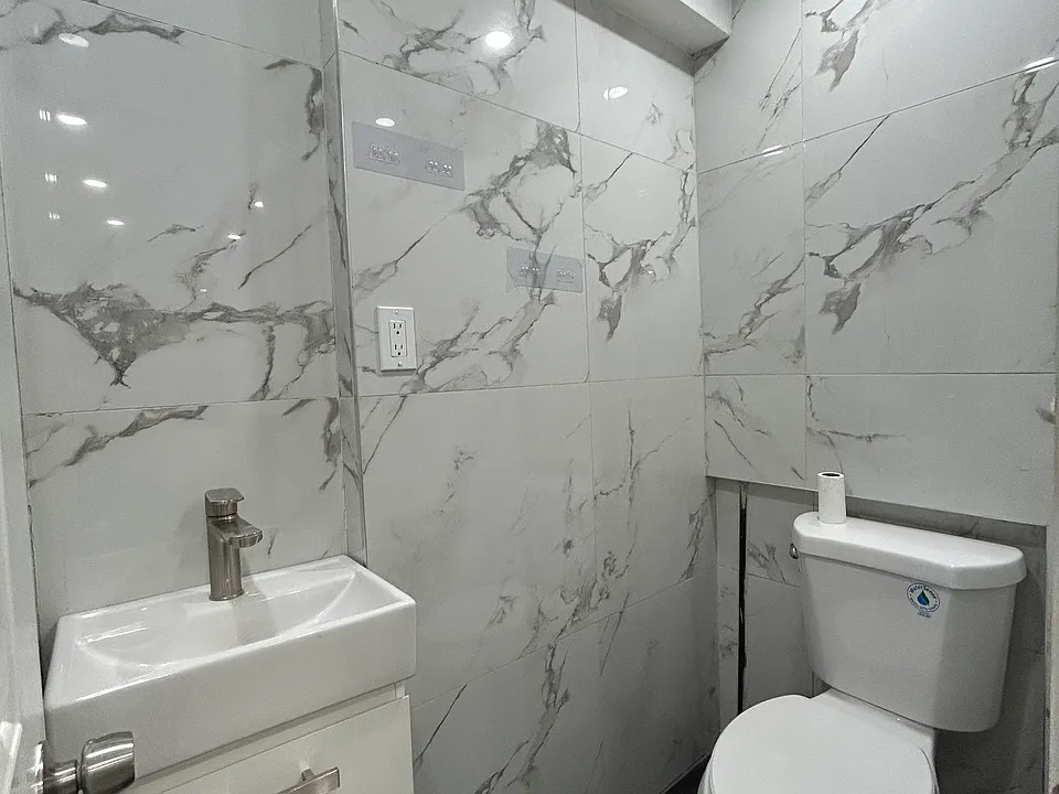 107 Mill St #2