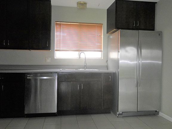2nd image of 1209 Cedarwood Dr Unit E