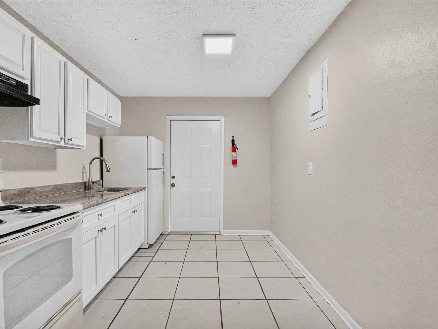 2 bed, 1.0 bath, 665 sqft, $1,500 — Photo 4