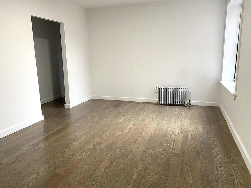 2nd image of 601 W 189th St #5L