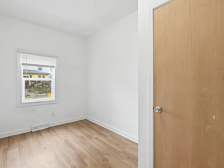 1433 Dean Ave #V1 — Photo 10