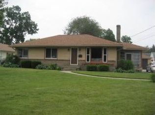 704 Wells St NE, Grand Rapids, MI 49525