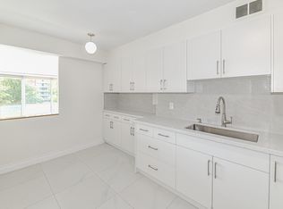 1 Four Winds Dr #408, Toronto, ON M3J2T1