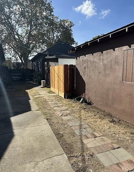 357 W Main St — Photo 10