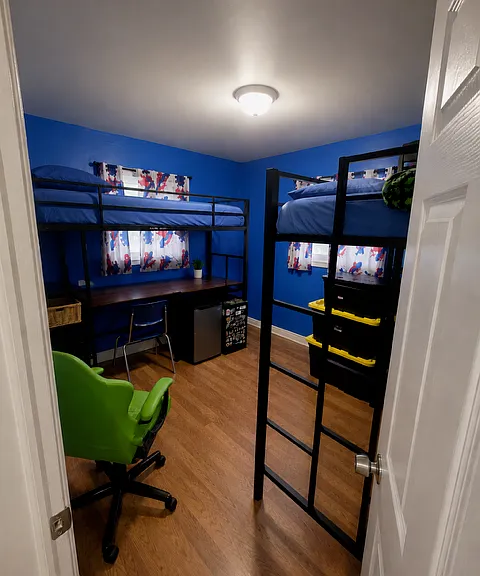 1021 Helen St — Photo 7