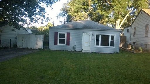 1st image of 1929 Burns Ave