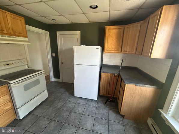 5 E Maple St FLOOR 2