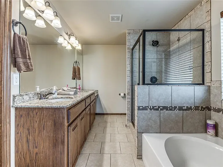 3020 Canton Trl — Photo 18