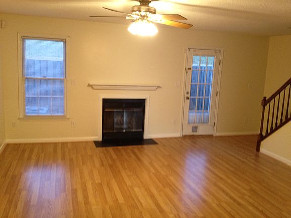 3rd image of 4387 Baylor St