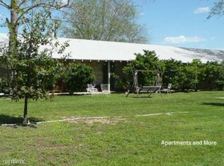 82 Quail Run Rd, Martindale, TX 78655