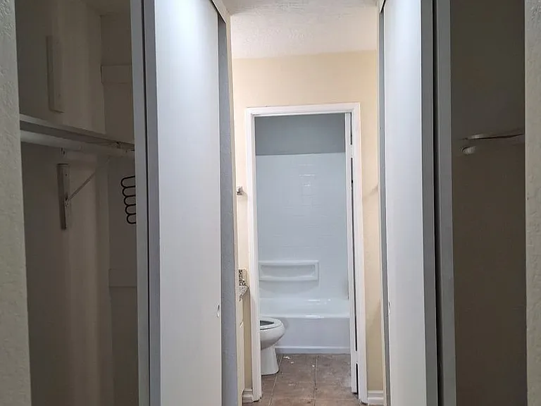 1249 N Edwards St #30 — Photo 9