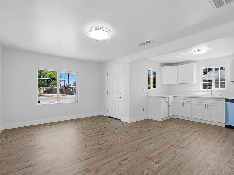 1696 5th Ave — Photo 25