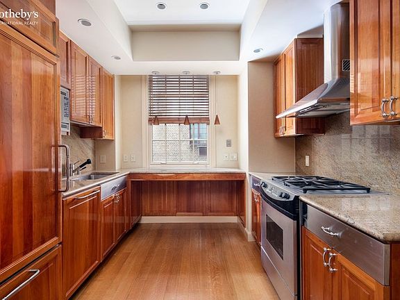 5th image of 655 Park Ave APT 5D