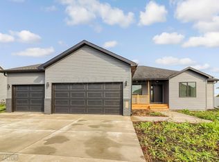 3533 47th Ave S, Fargo, ND 58104