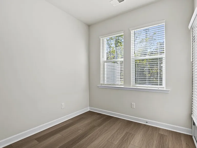 9413 Sun Fountain Dr — Photo 24