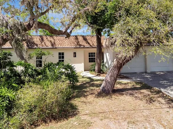 3428 Mineola Dr, Sarasota, FL 34239