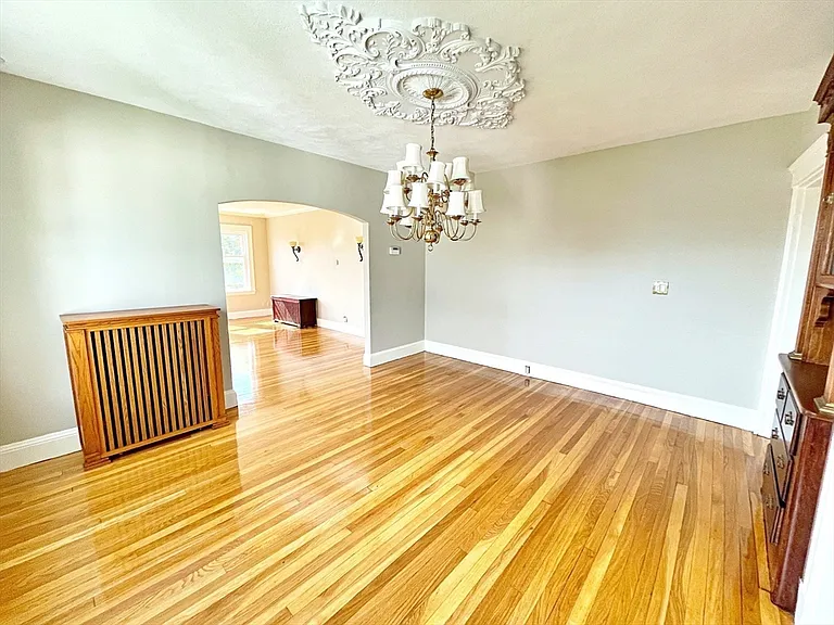 15 Puritan Rd — Photo 16