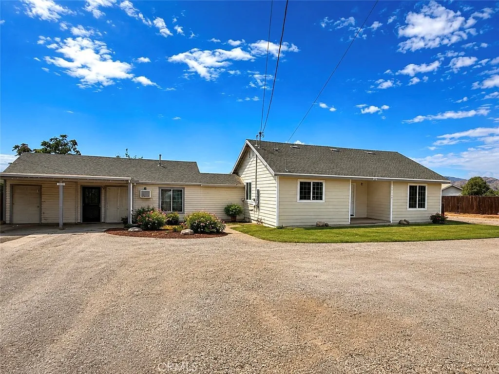 4 bed, 2039 sqft, $4,000 — Photo 2
