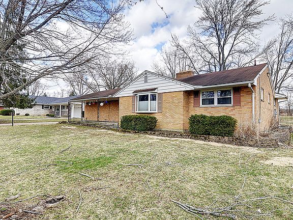2nd image of 8450 Crestway Dr